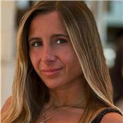 Sono laureata in Servzio Sociale classe L-39. Ho lavorato in diverse scuole e in doposcuola dove aiutavo i bambini nei compiti